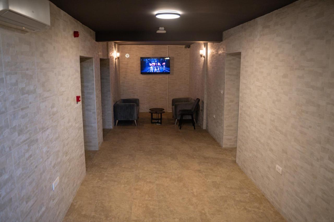 Motel Zeta Lux Mitrovici  Экстерьер фото