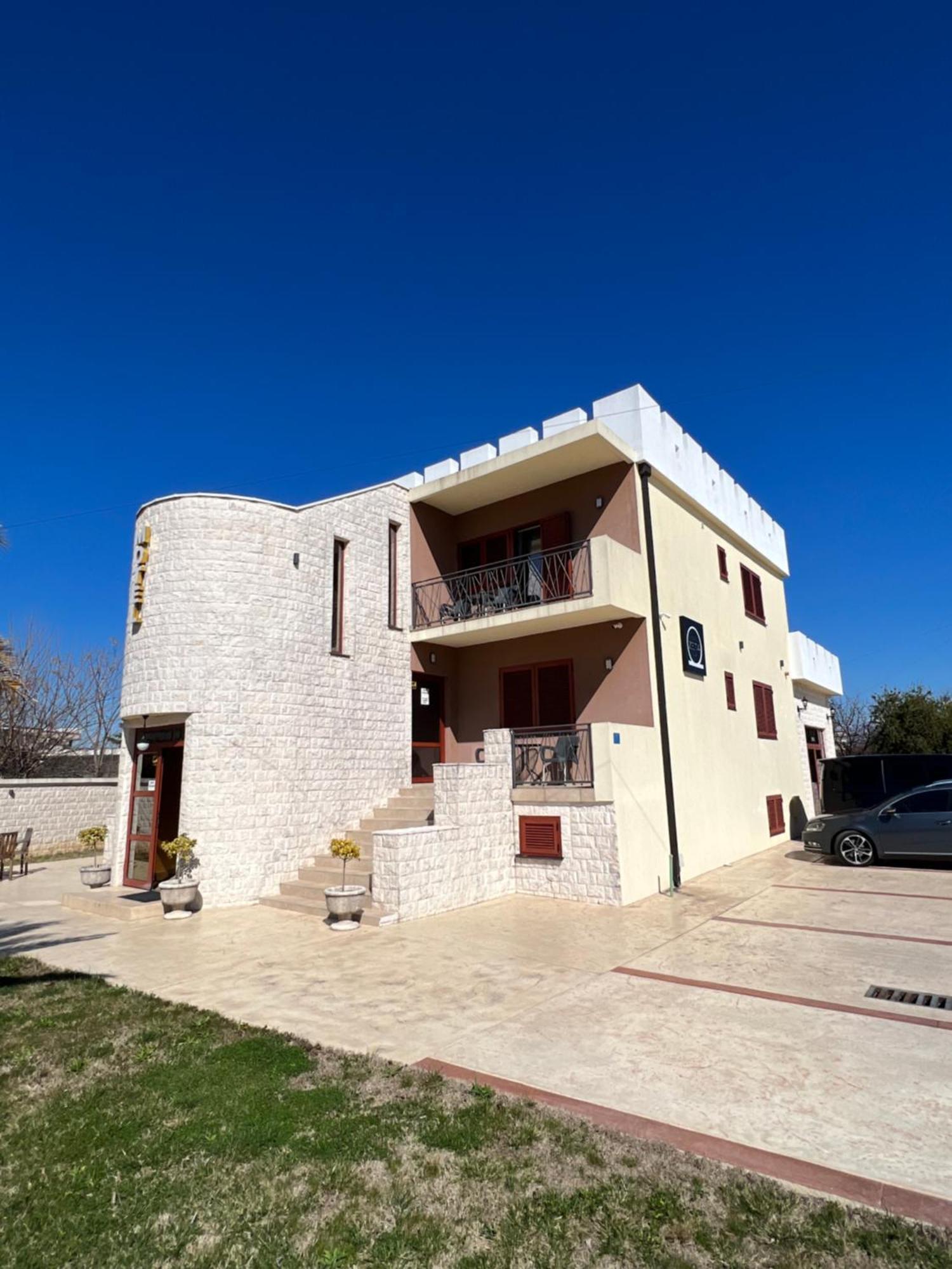 Motel Zeta Lux Mitrovici  Экстерьер фото