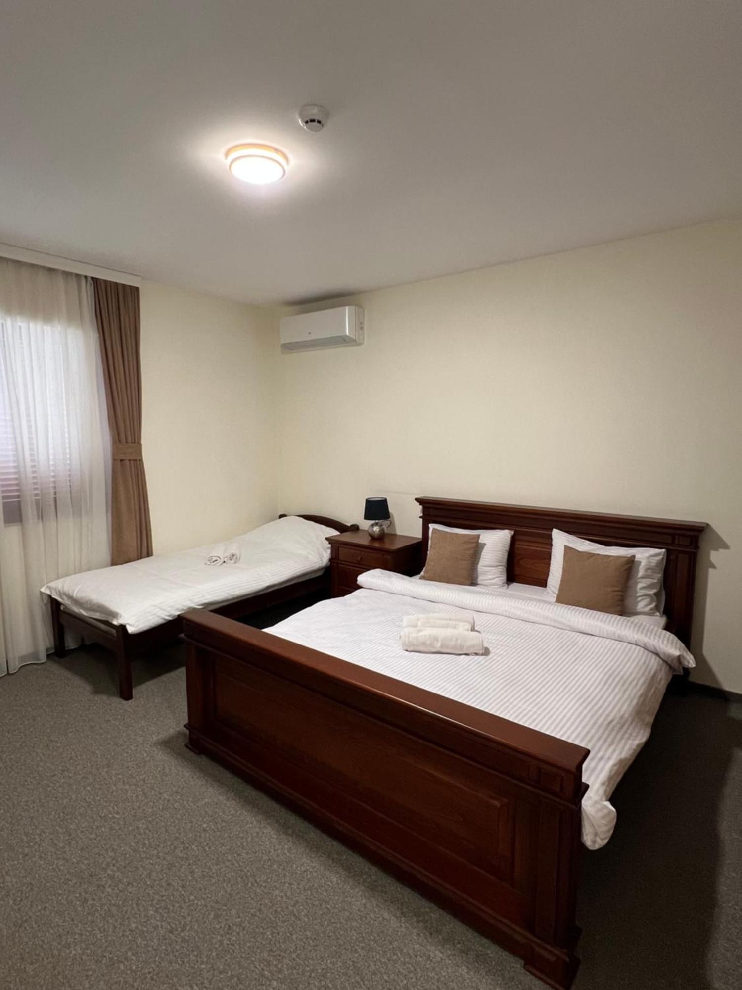 Motel Zeta Lux Mitrovici  Экстерьер фото